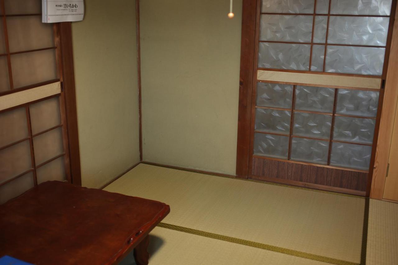 Hojo Suigun Youth Hostel Мацуяма Екстер'єр фото